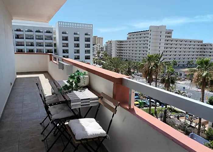 Апартаменты Sunset Over The Sea *