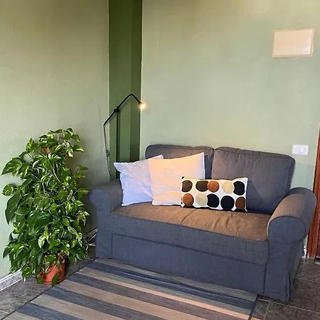 Sunset Over The Sea Apartment *